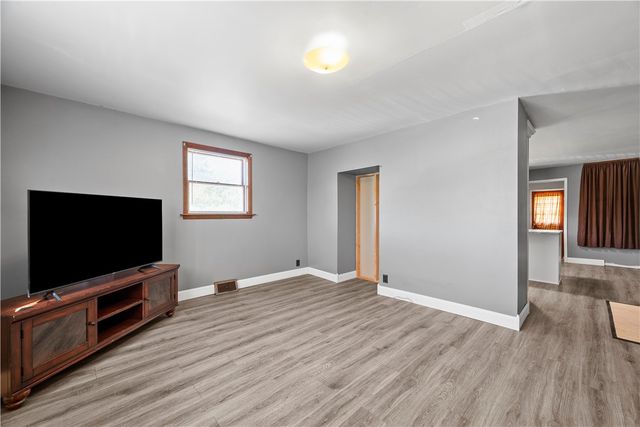 1276 Willowbrook Road, Rostraver, PA 15012