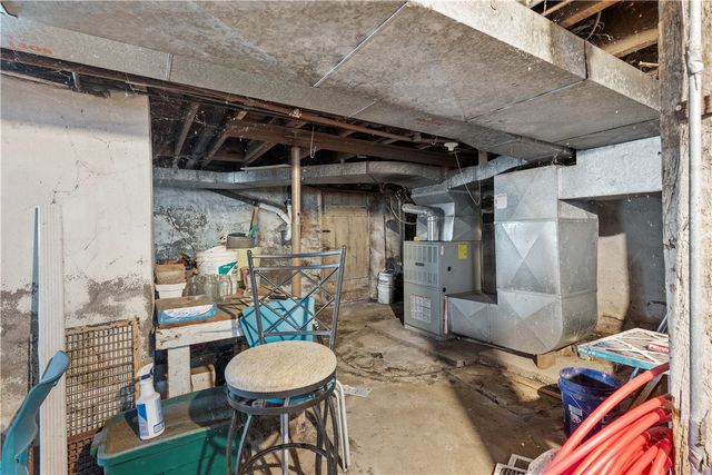 1276 Willowbrook Road, Rostraver, PA 15012