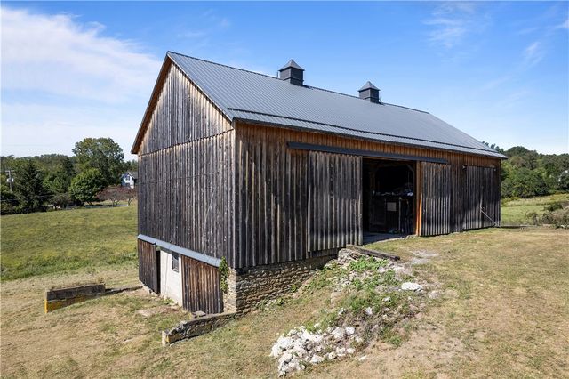 1276 Willowbrook Road, Rostraver, PA 15012