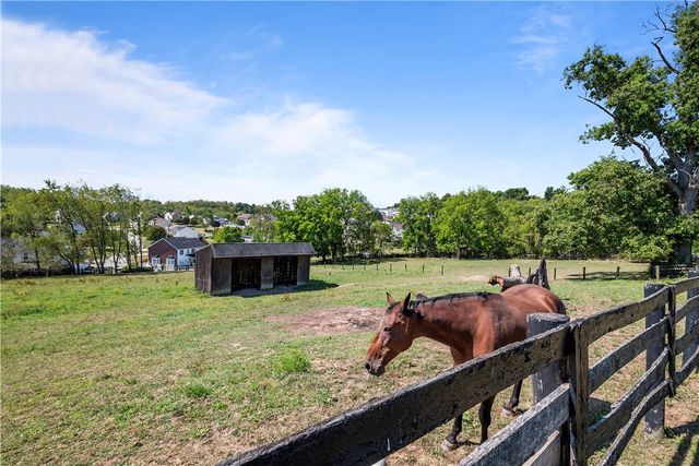 1276 Willowbrook Road, Rostraver, PA 15012