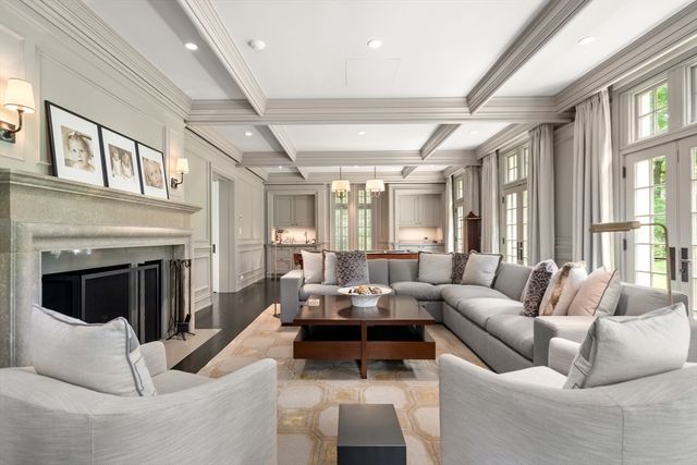 1014 Boylston Street, Brookline, MA 02467