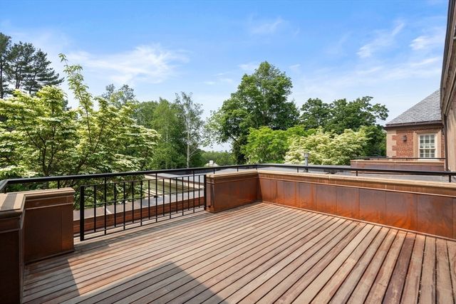 1014 Boylston Street, Brookline, MA 02467