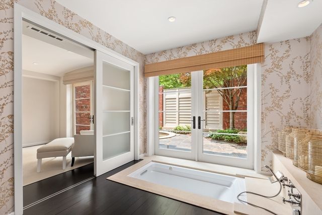 1014 Boylston Street, Brookline, MA 02467