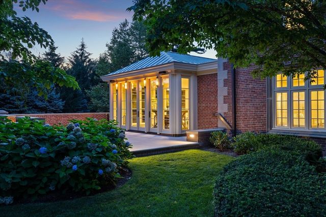 1014 Boylston Street, Brookline, MA 02467