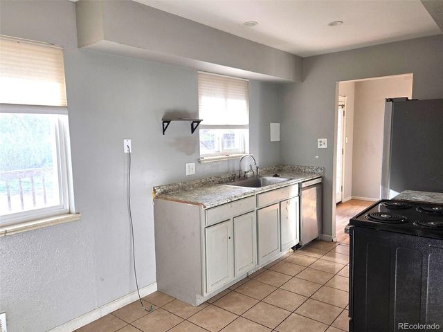 8701 Oakwood St, Westminster, CO 80031