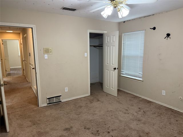 1816 Woodridge Drive, Arlington, TX 76013