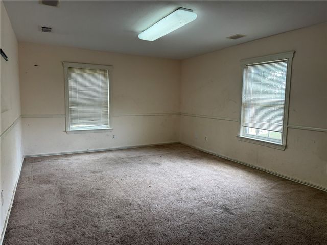 1816 Woodridge Drive, Arlington, TX 76013