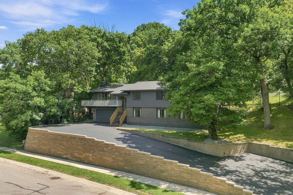 138 Chaparral Drive, Apple Valley, MN 55124 — photo 5
