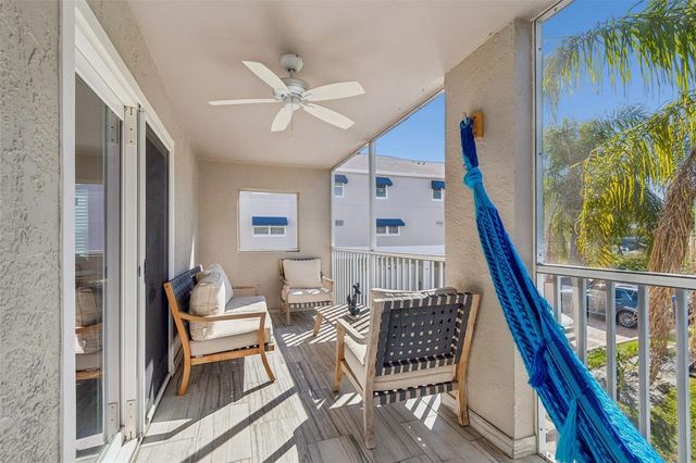 1117 PINELLAS BAYWAY S 301, St Petersburg, FL 33715