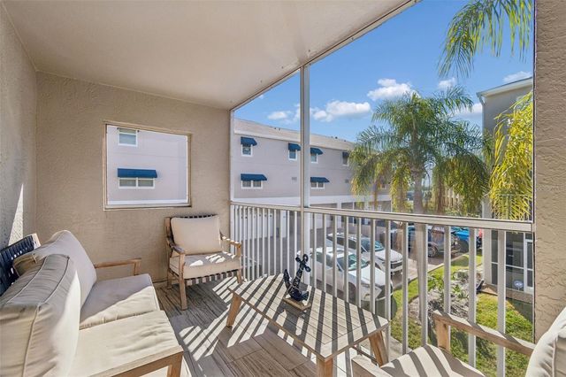 1117 PINELLAS BAYWAY S 301, St Petersburg, FL 33715