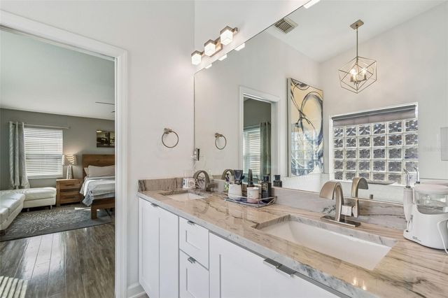 1117 PINELLAS BAYWAY S 301, St Petersburg, FL 33715