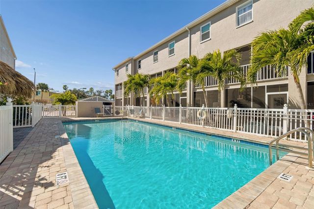 1117 PINELLAS BAYWAY S 301, St Petersburg, FL 33715