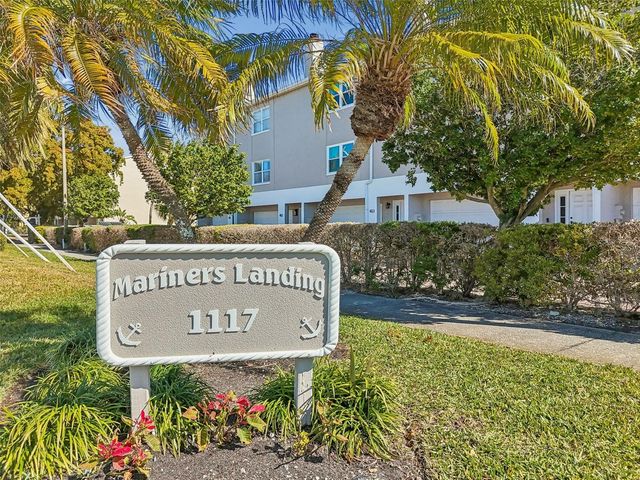 1117 PINELLAS BAYWAY S 301, St Petersburg, FL 33715