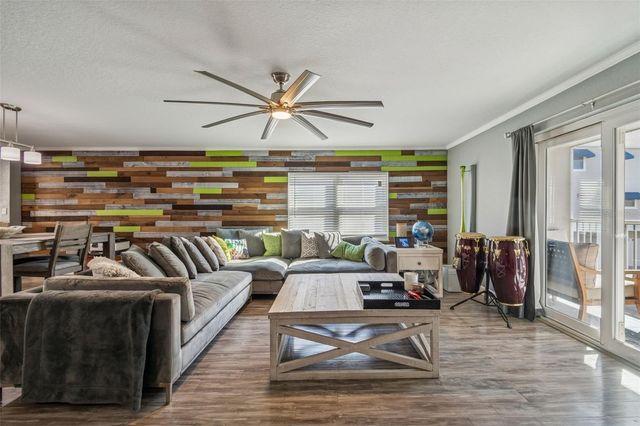 1117 PINELLAS BAYWAY S 301, St Petersburg, FL 33715