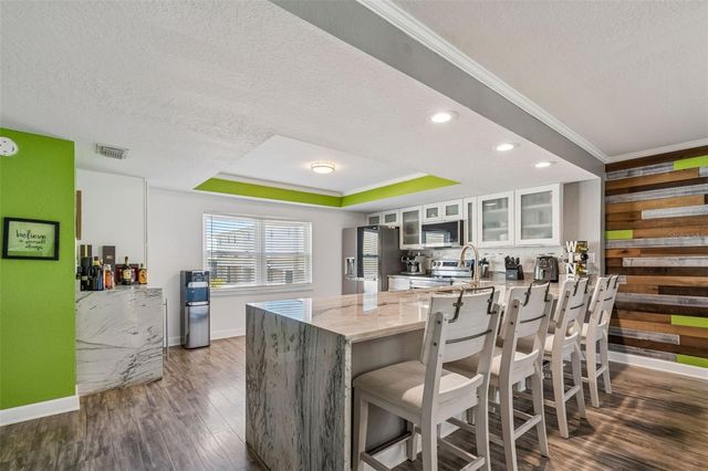 1117 PINELLAS BAYWAY S 301, St Petersburg, FL 33715