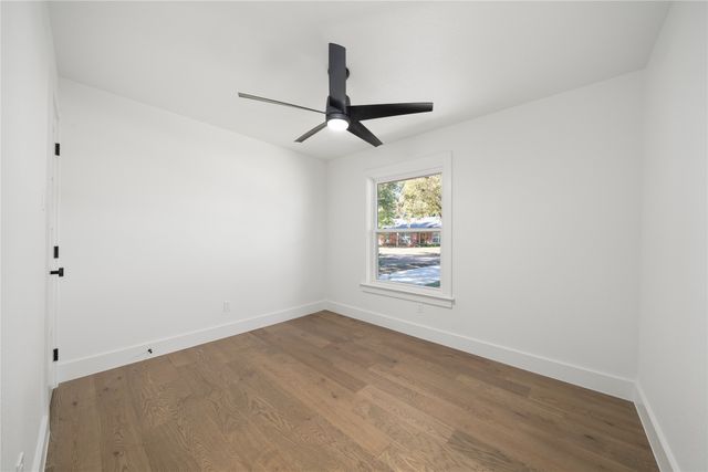 6746 Braeburn Drive, Dallas, TX 75214