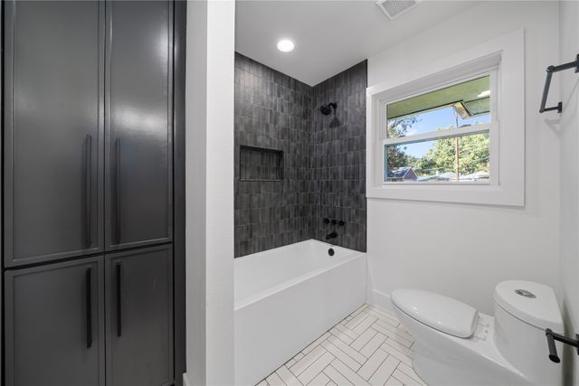 6746 Braeburn Drive, Dallas, TX 75214