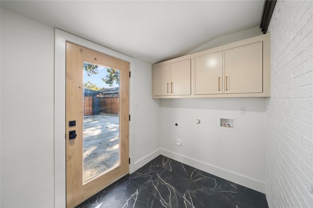 6746 Braeburn Drive, Dallas, TX 75214