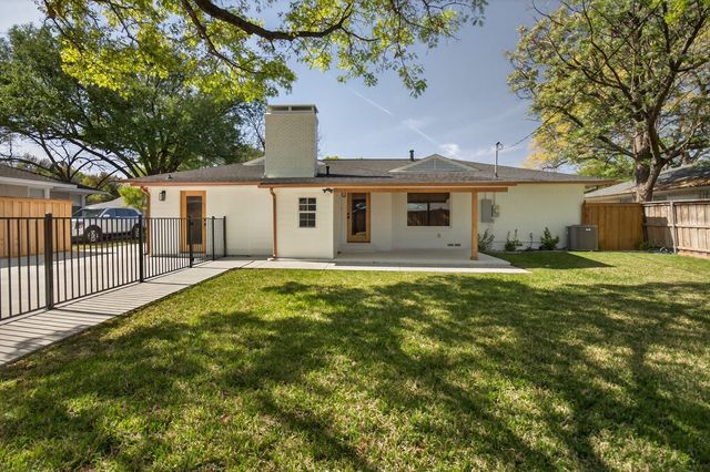 6746 Braeburn Drive, Dallas, TX 75214