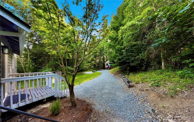 31528 W Lake Ketchum Road, Stanwood, WA 98292