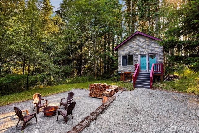31528 W Lake Ketchum Road, Stanwood, WA 98292