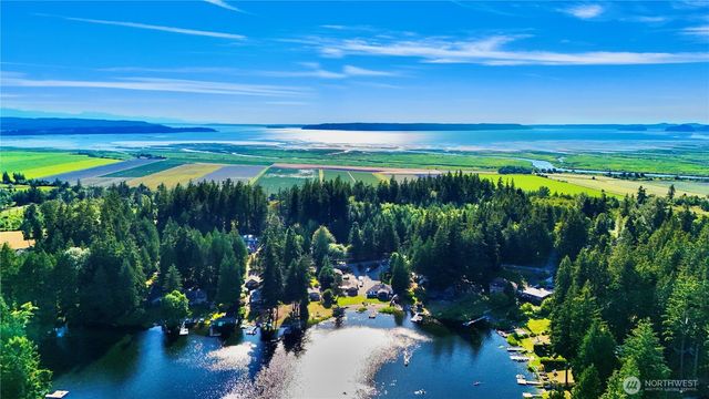 31528 W Lake Ketchum Road, Stanwood, WA 98292