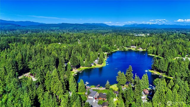 31528 W Lake Ketchum Road, Stanwood, WA 98292