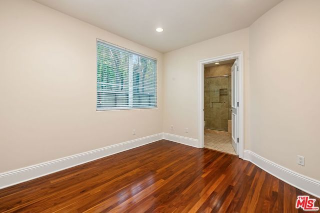 419 N Laurel Avenue, Los Angeles, CA 90048