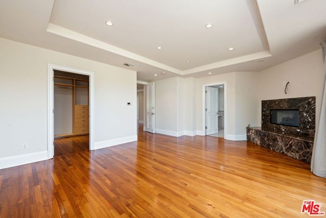 419 N Laurel Avenue, Los Angeles, CA 90048