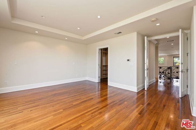 419 N Laurel Avenue, Los Angeles, CA 90048