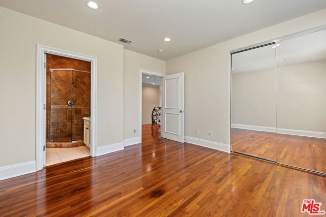 419 N Laurel Avenue, Los Angeles, CA 90048