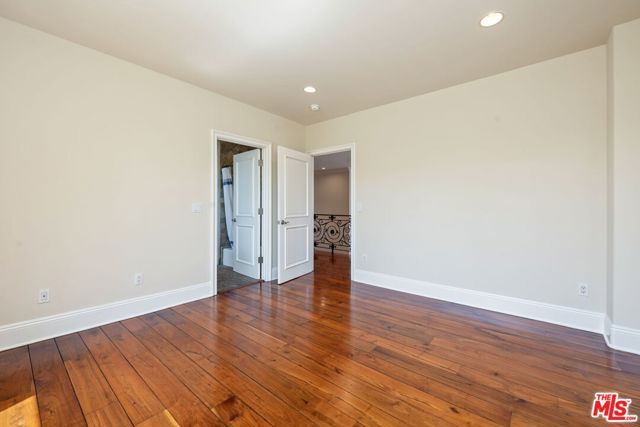 419 N Laurel Avenue, Los Angeles, CA 90048