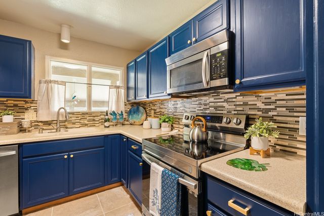 98-1369 Koaheahe Place 989, Pearl City, HI 96782