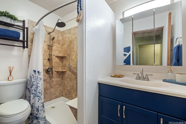 98-1369 Koaheahe Place 989, Pearl City, HI 96782