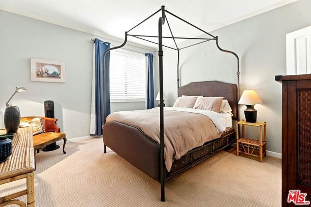 8455 Fountain Avenue 206, West Hollywood, CA 90069
