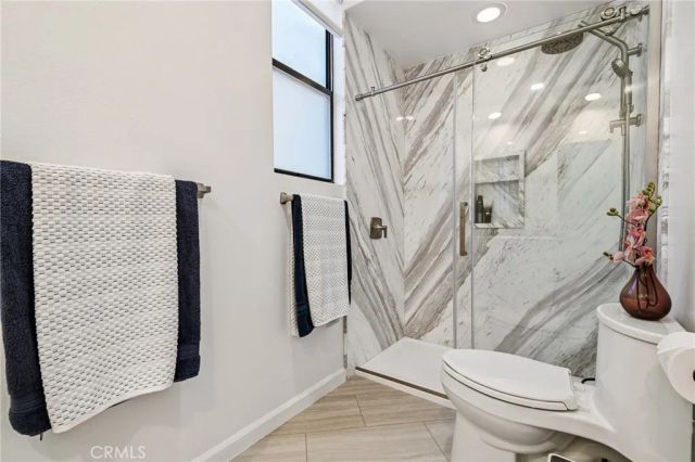 12000 Goshen Avenue 203, Los Angeles, CA 90049