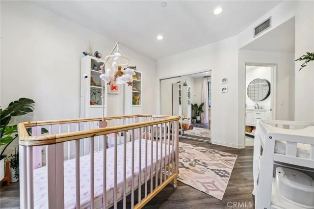 12000 Goshen Avenue 203, Los Angeles, CA 90049