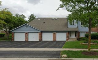 1521 COMMODORE Court 2, Schaumburg, IL 60193