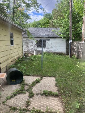 397 W DIVISION STREET, Fond Du Lac, WI 54935