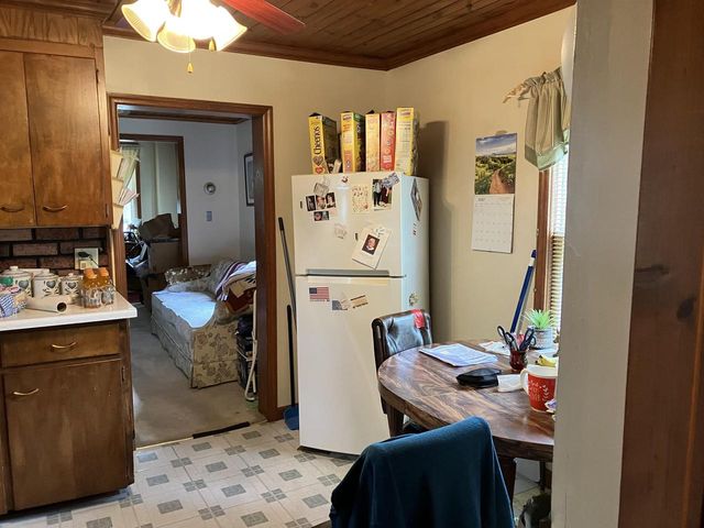 397 W DIVISION STREET, Fond Du Lac, WI 54935