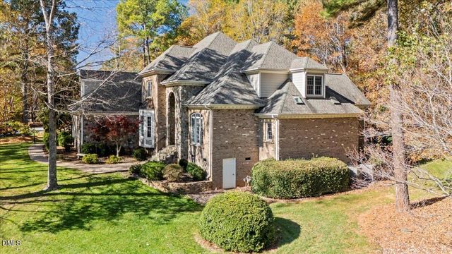 1062 Tacketts Pond Drive, Raleigh, NC 27614