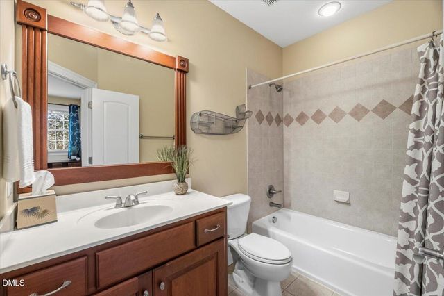 1062 Tacketts Pond Drive, Raleigh, NC 27614