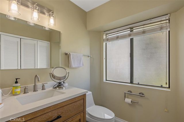 1158 S Westlake A, Westlake Village, CA 91361