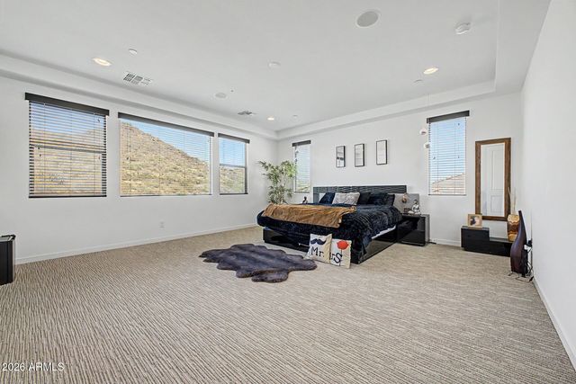 2010 E VILLA LINDA Drive, Phoenix, AZ 85024