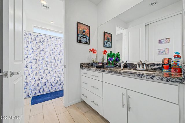 2010 E VILLA LINDA Drive, Phoenix, AZ 85024