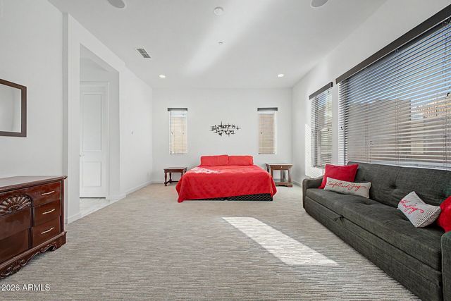 2010 E VILLA LINDA Drive, Phoenix, AZ 85024
