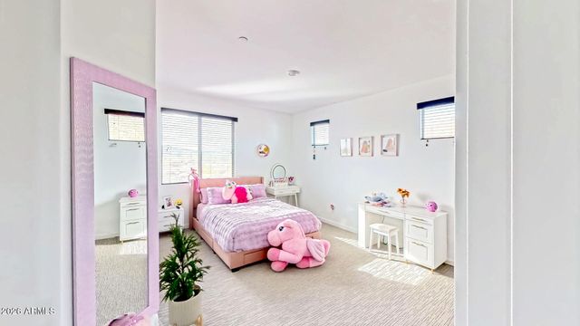 2010 E VILLA LINDA Drive, Phoenix, AZ 85024
