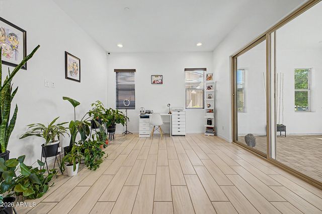 2010 E VILLA LINDA Drive, Phoenix, AZ 85024