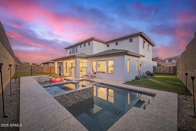 2010 E VILLA LINDA Drive, Phoenix, AZ 85024