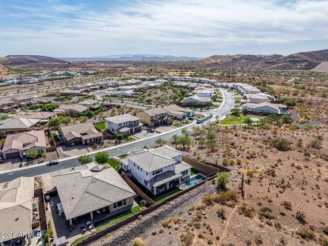 2010 E VILLA LINDA Drive, Phoenix, AZ 85024